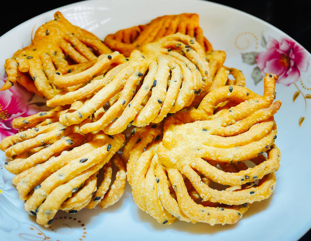 过年小零食 炸翻花 酥香可口油而不腻 附细节视频详解