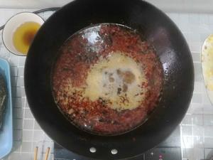 家常版皮脆肉嫩红烧鱼的做法 步骤8