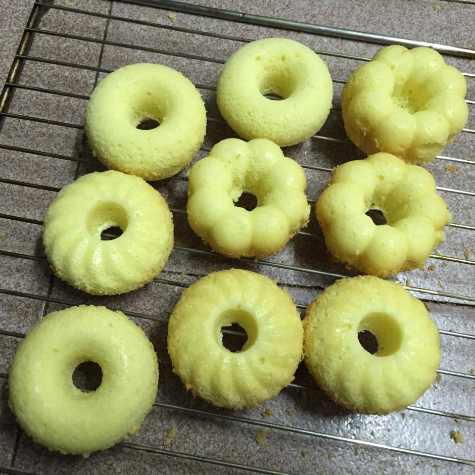 松软可口甜甜圈