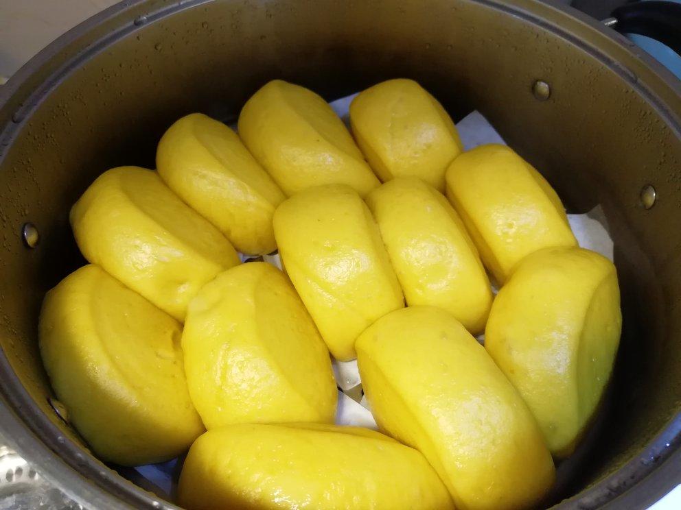 新手也可以--详解如何做出人见人爱、金黄的南瓜馒头