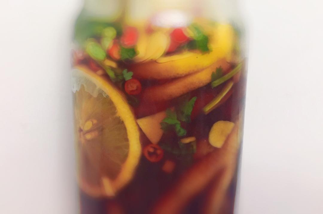 网红柠檬酸辣鸡爪