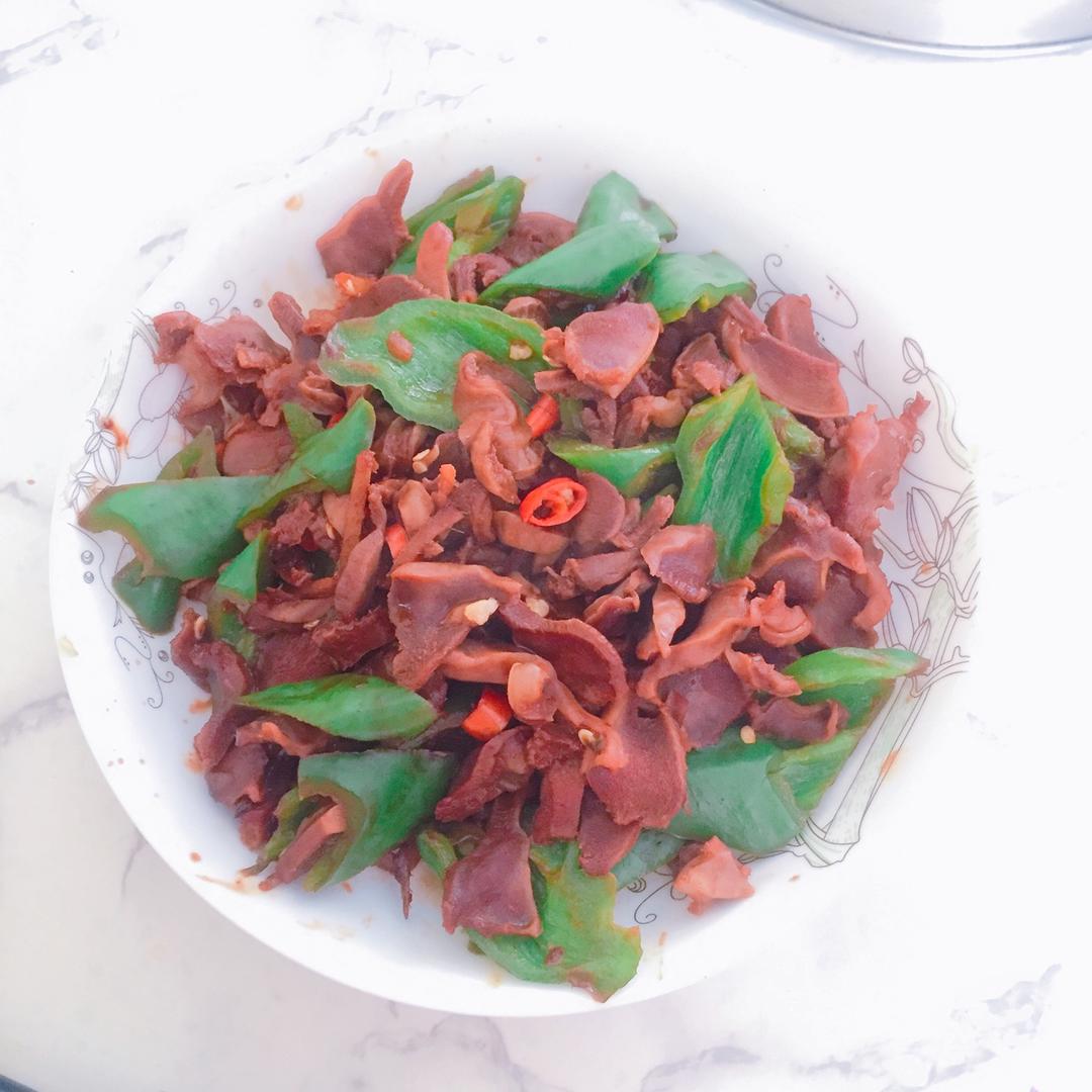 小米椒爆鸡胗