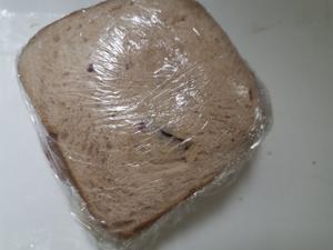 紫薯鸡胸肉减肥三明治的做法 步骤8