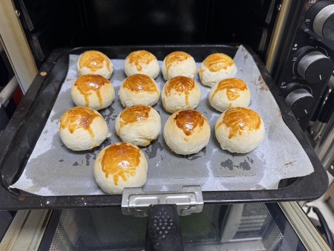 超简单 免揉 酥掉渣的蛋黄酥(超详细附全程视频)不破酥『万能酥皮』