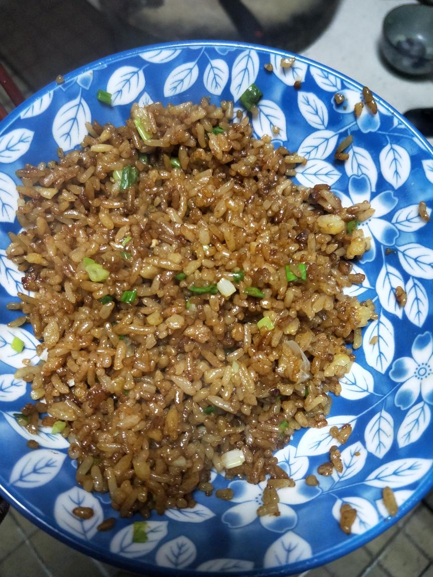 酱油炒饭【超简单、超好吃】