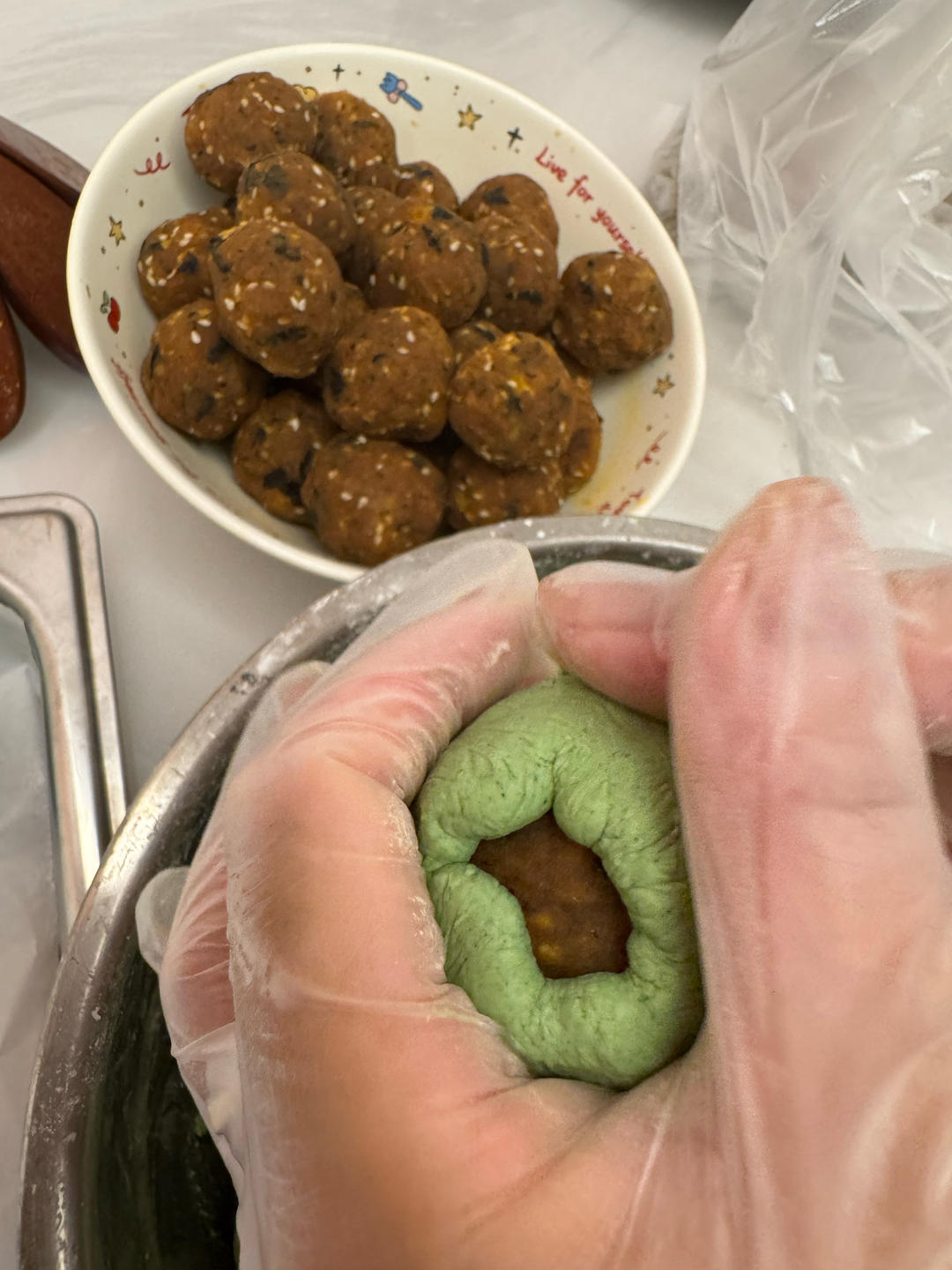 清明必吃的艾草青团