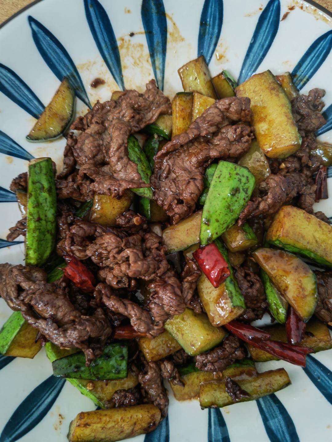 黄瓜炒牛肉