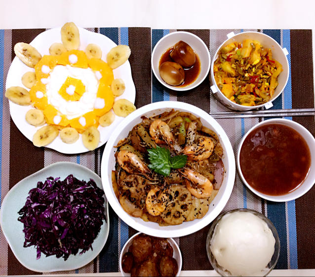 能瞬间引爆味蕾的【香辣干锅虾】