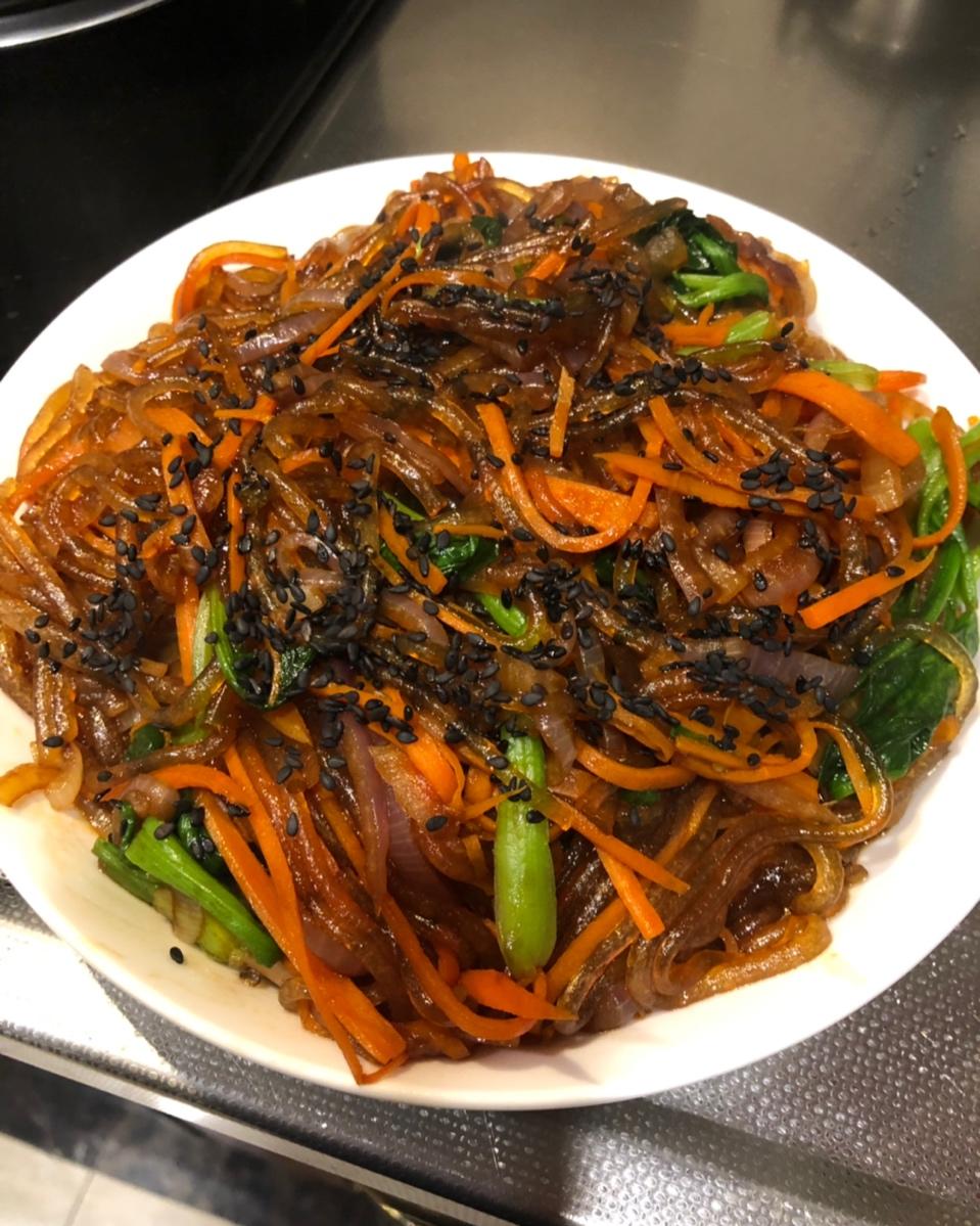 韩式粉丝炒杂菜 Korean Style Glass Noodles with Vegetables