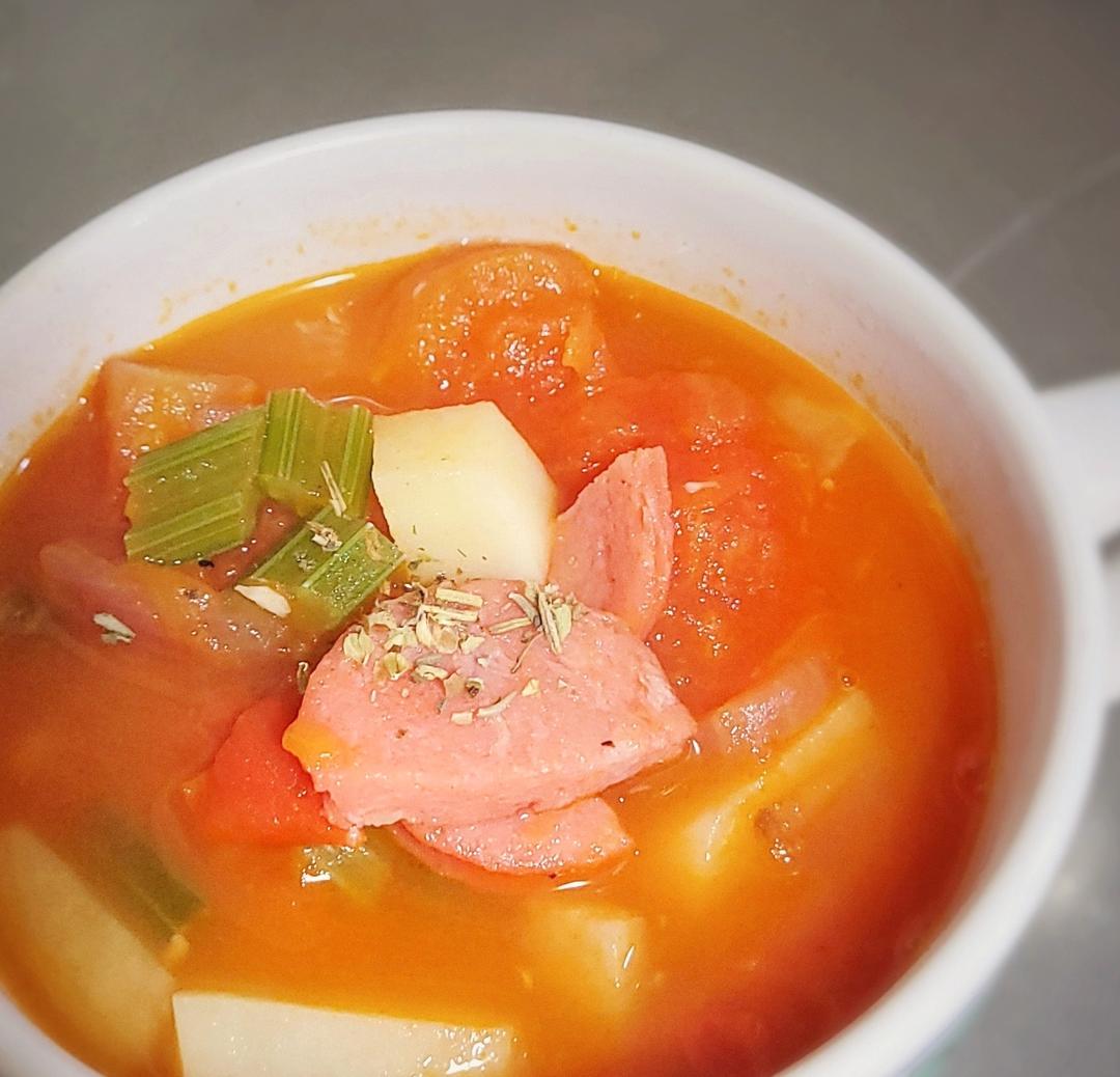 红肠系列三：西式番茄土豆浓汤