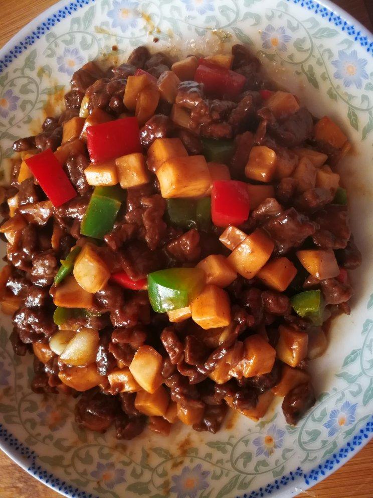 家常菜~杏鲍菇烧牛肉粒