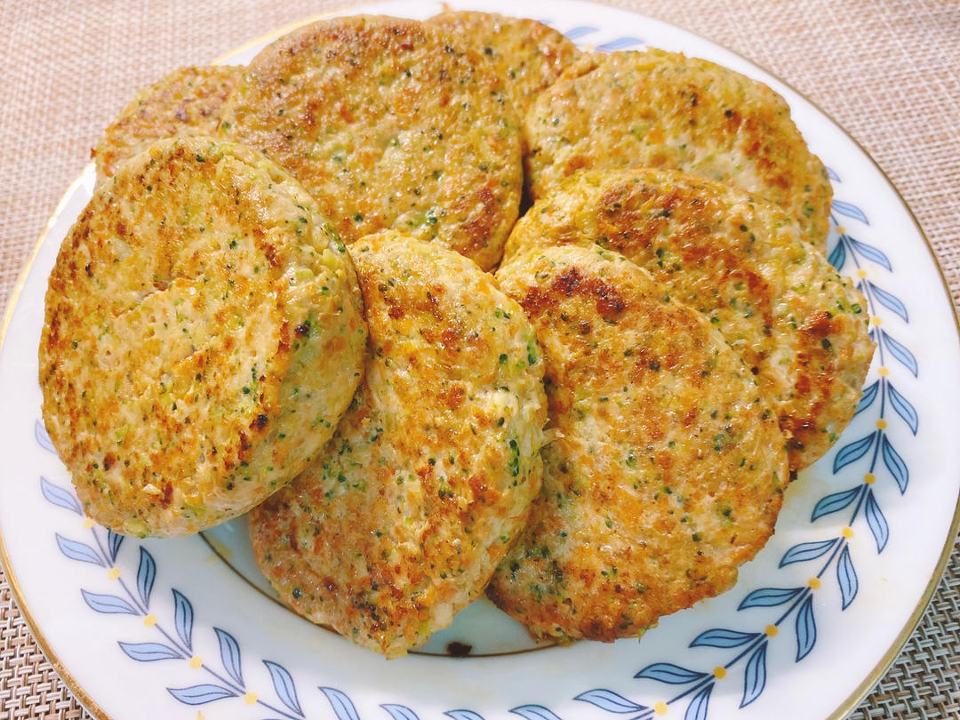 减肥餐低脂鸡胸肉饼