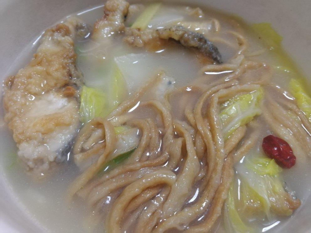 白菜豆腐鱼汤