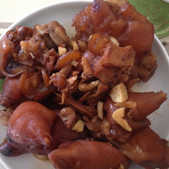 老丁的私房菜－红烧猪蹄