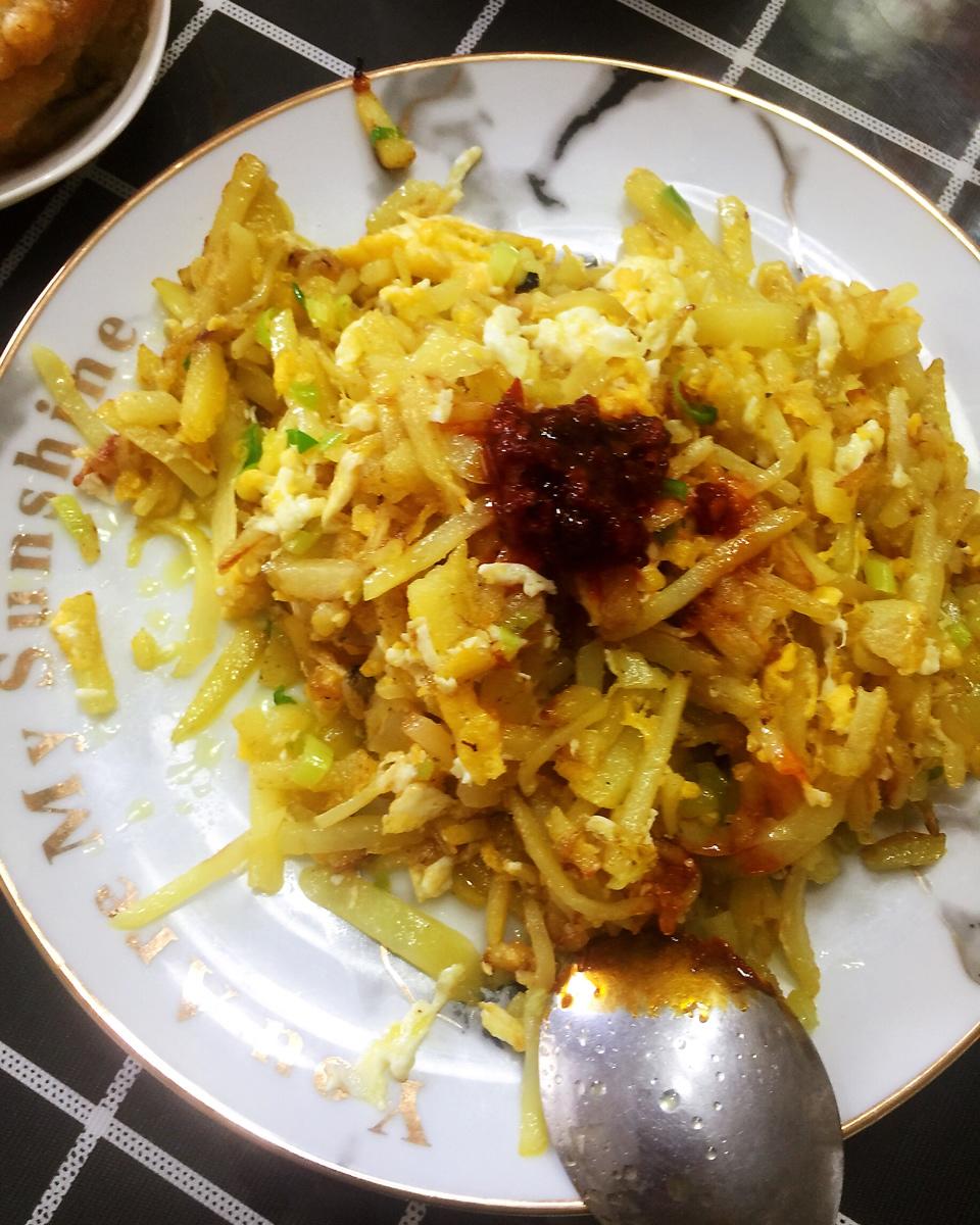 土豆丝炒鸡蛋