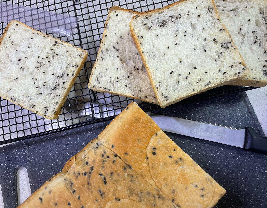 金大旺的黑芝麻吐司