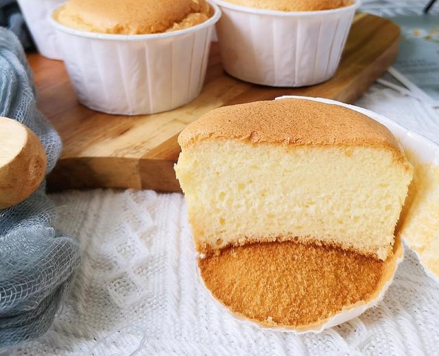 松软细腻的杯子戚风蛋糕的做法