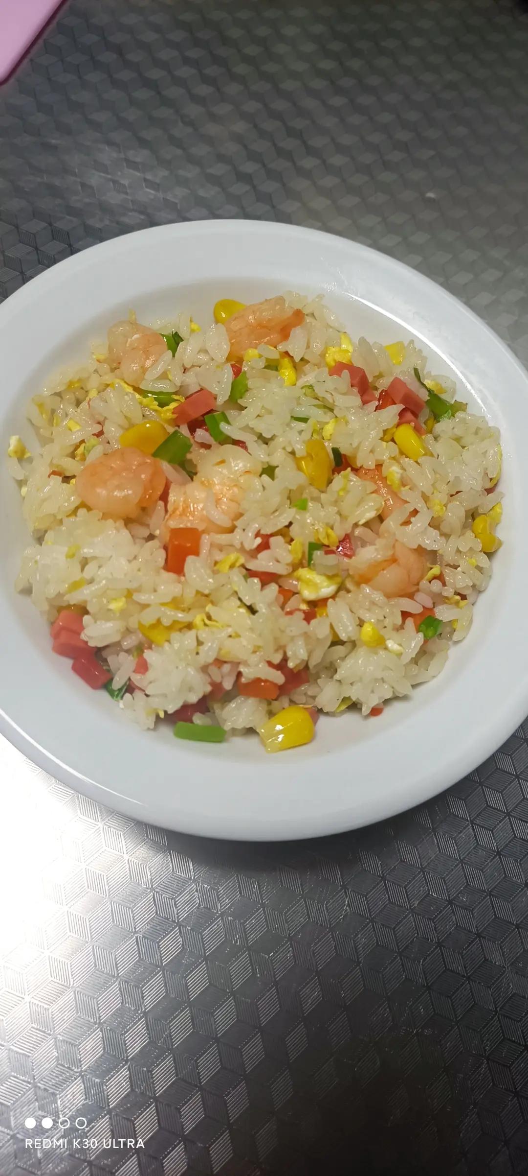 豪华版虾仁炒饭🍤