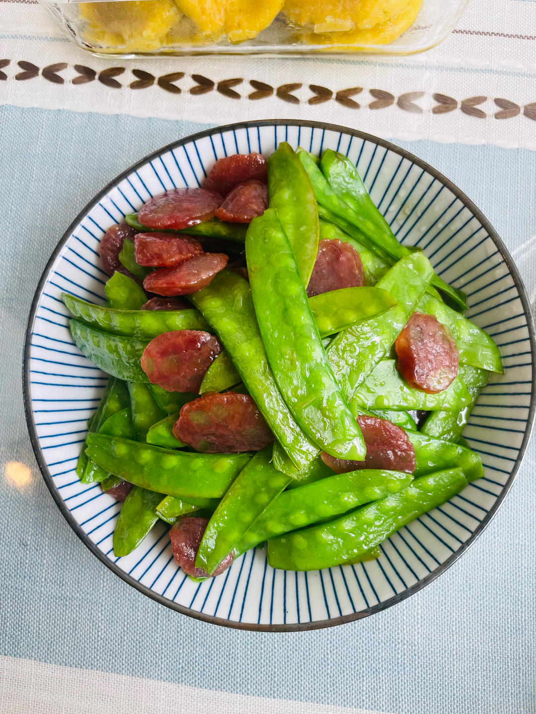 荷兰豆炒腊肠