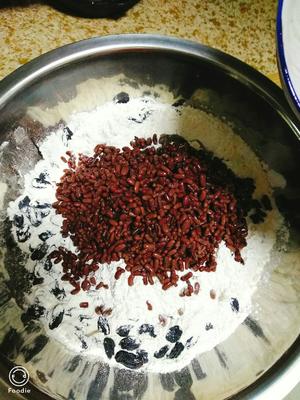 红豆黑加仑红糖包的做法 步骤1