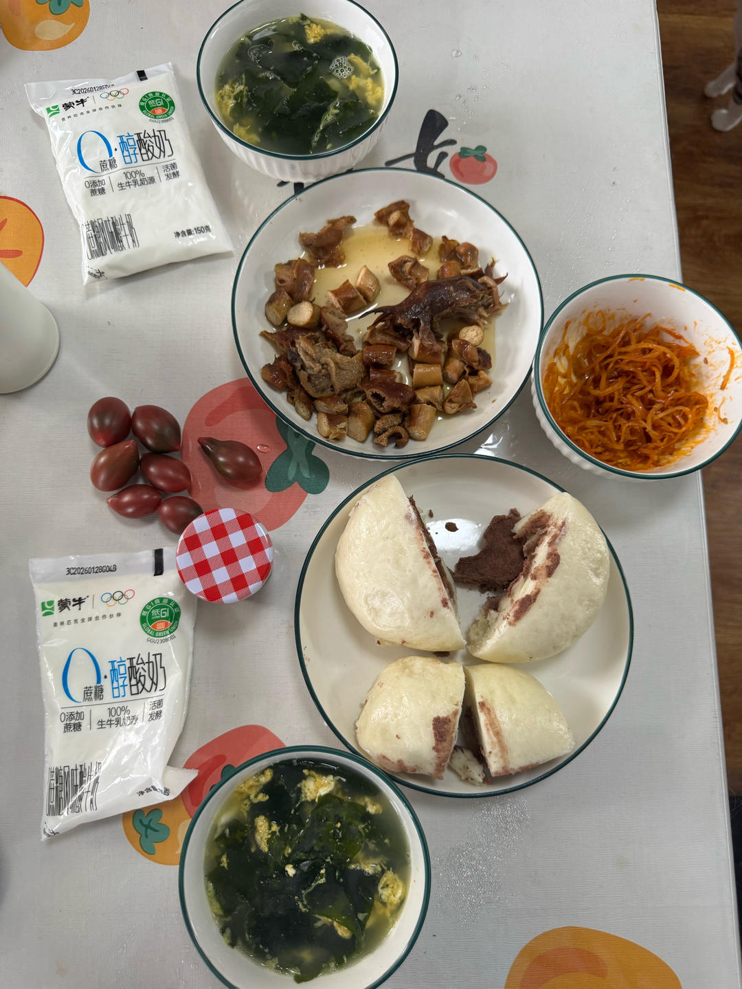 养猪场今日份的猪饲料