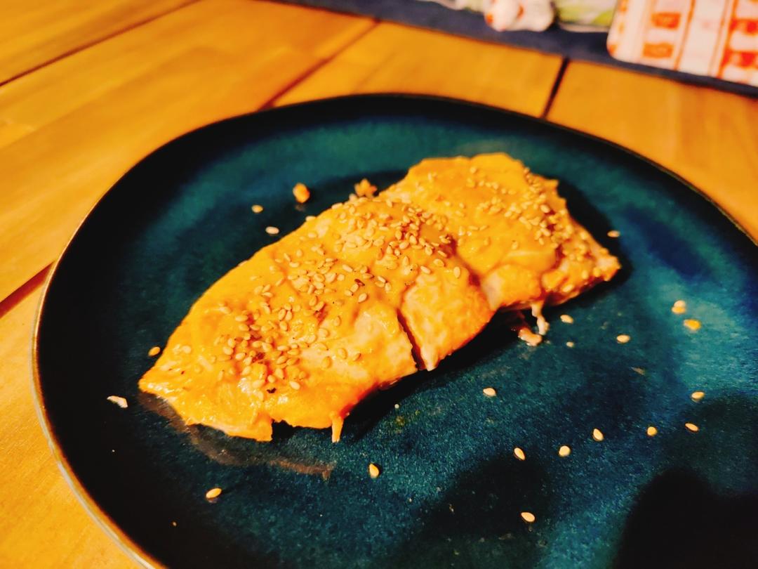 味噌沙拉酱烤三文鱼