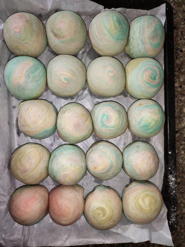 彩虹蛋黄酥（独角兽蛋黄酥）