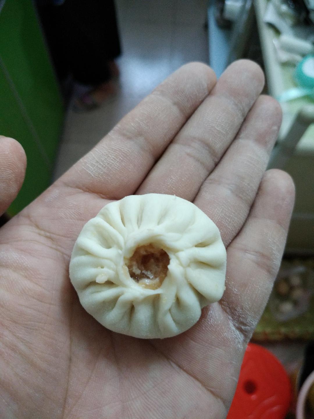 灌汤小笼包