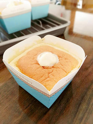 北海道戚风杯子蛋糕的做法 步骤19