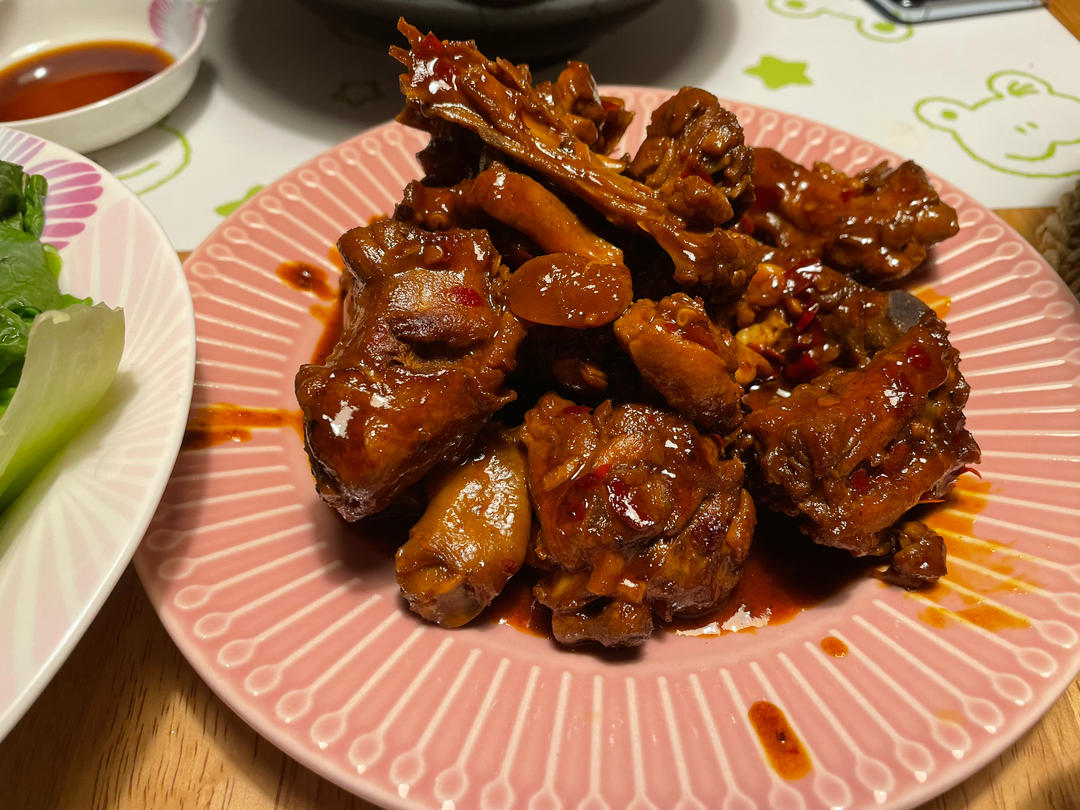 传统正宗的啤酒鸭配方和做法，鲜嫩香浓，只需炒千万不要焯水