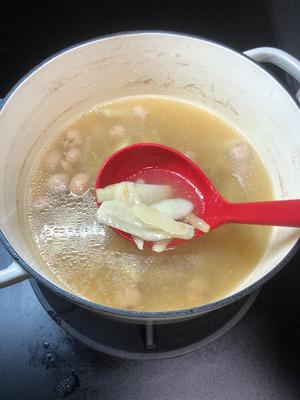 竹薯（竹芋）骨头汤—止渴偏方的做法 步骤4