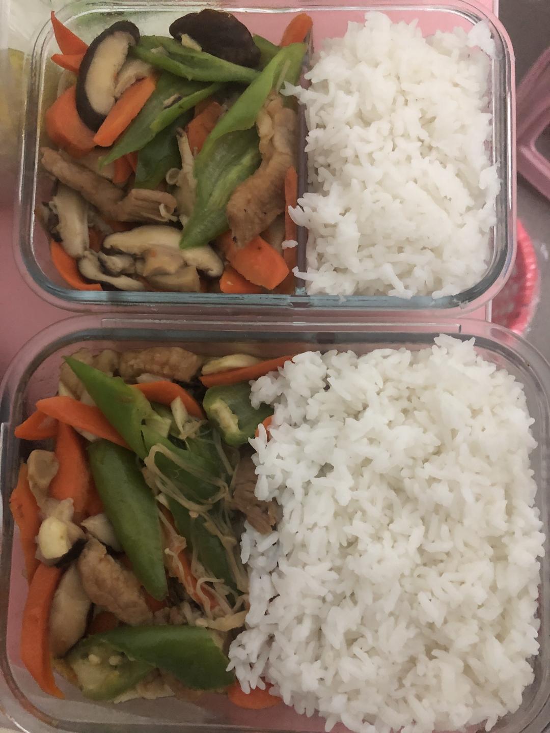 金针菇胡萝卜肉片的做法