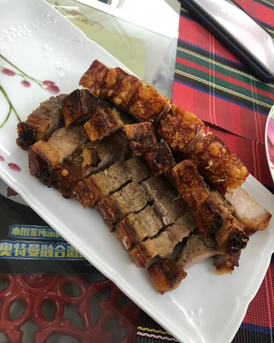 多次失败，越挫越勇终于做出来了广式脆皮烧肉