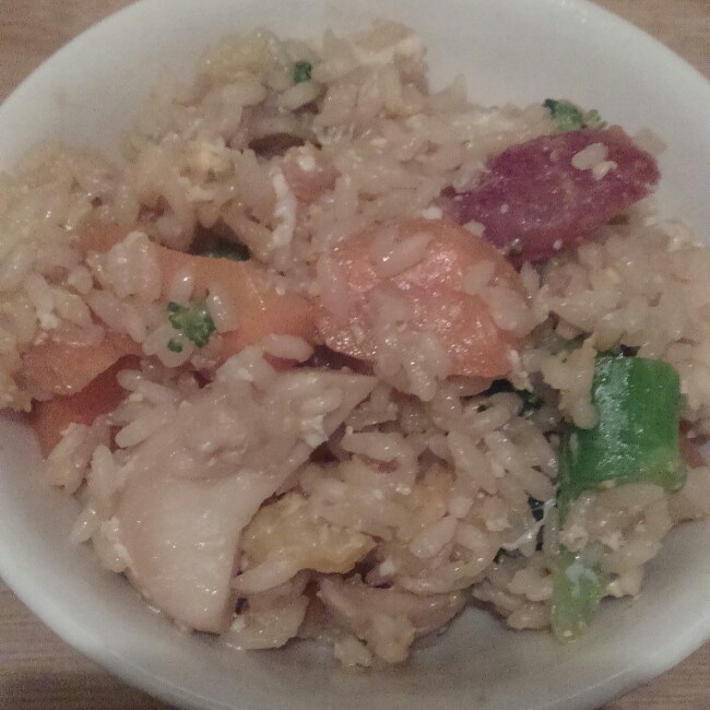 电饭锅版腊肠煲仔饭