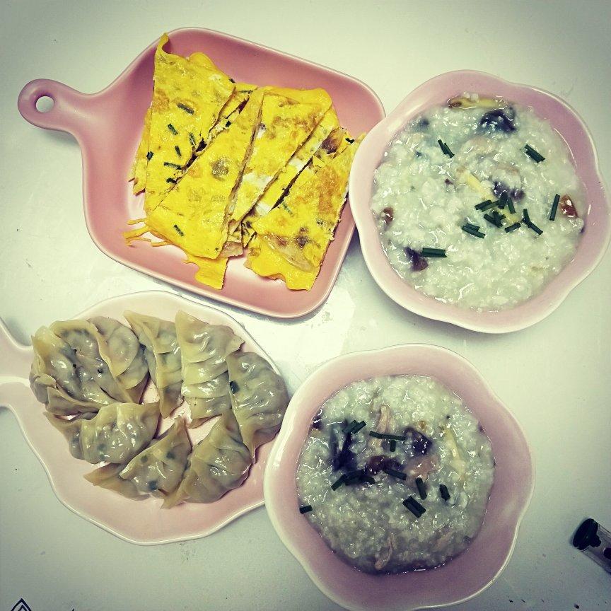 堂妈小厨——超好喝的皮蛋瘦肉粥