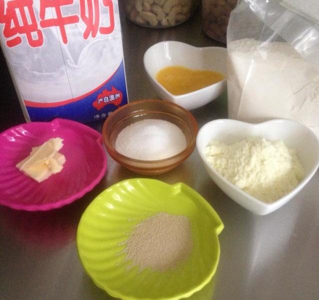 纯奶手撕吐司的做法 步骤1