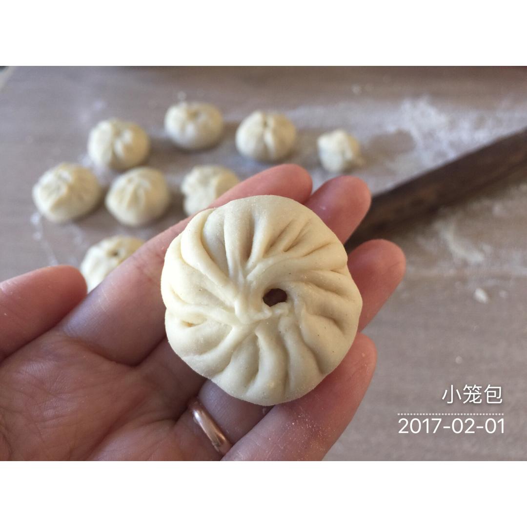 老师傅传授的小笼包