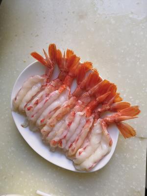 独头蒜蓉阿根廷红虾的做法 步骤2