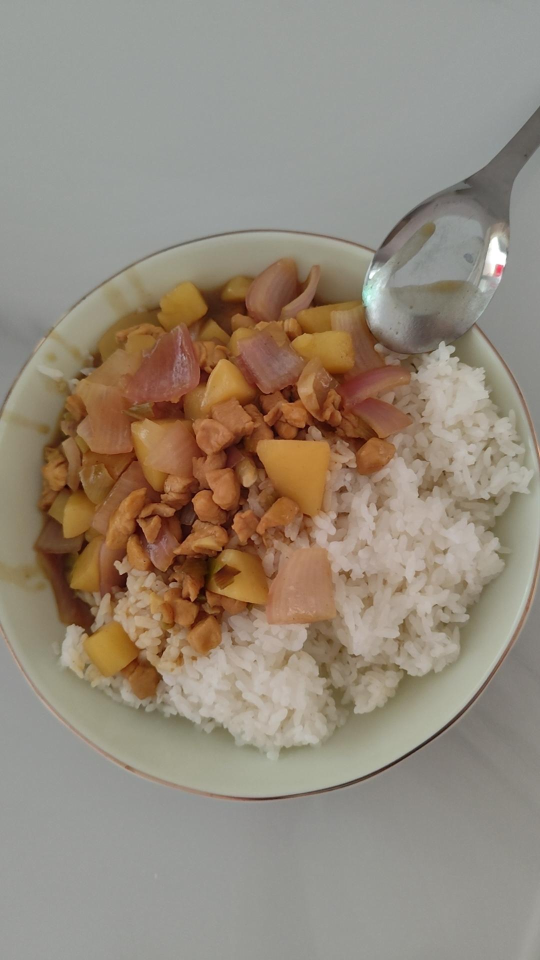 晚饭不费时☞咖喱鸡肉土豆