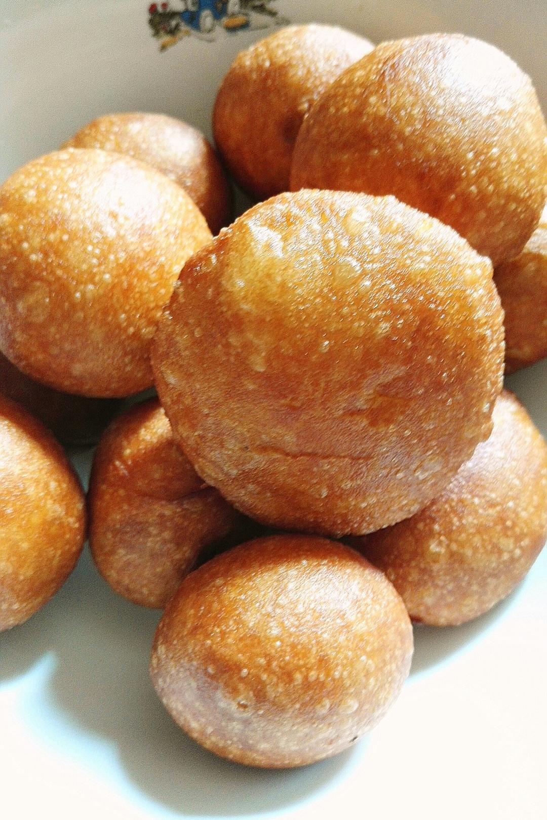 a索索做的炸糖糕