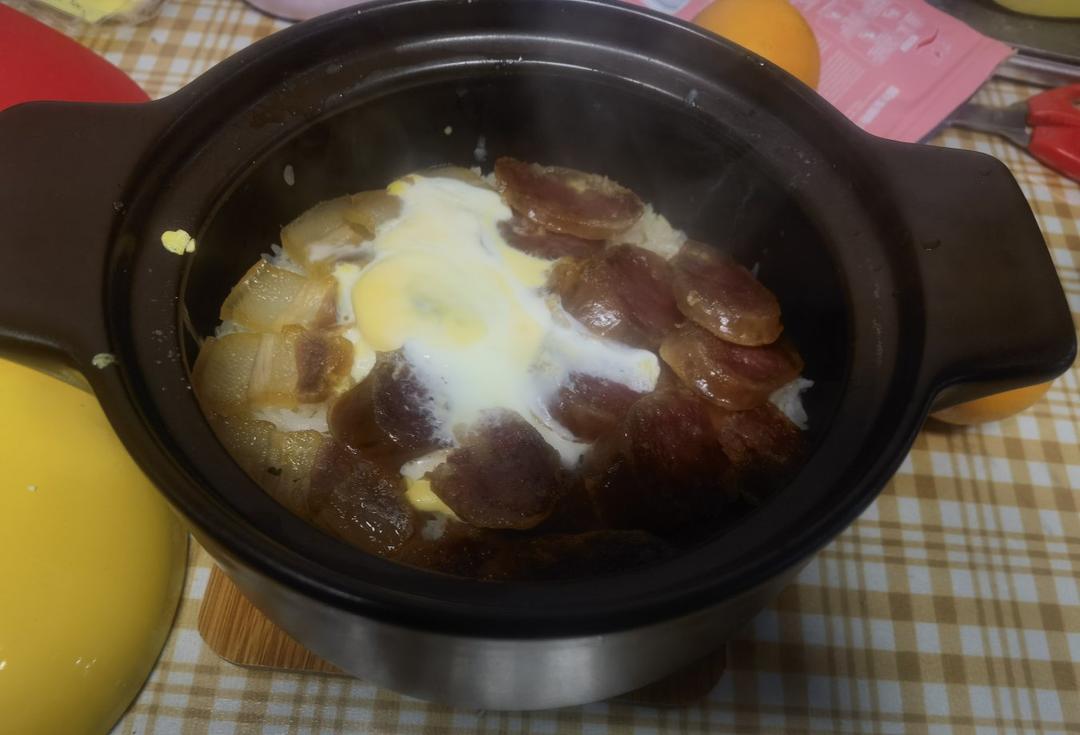 香肠煲仔饭