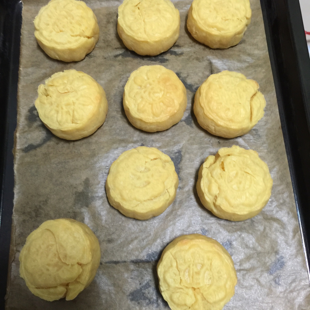 半岛酒店奶黄月饼——号称月饼界的劳斯莱斯