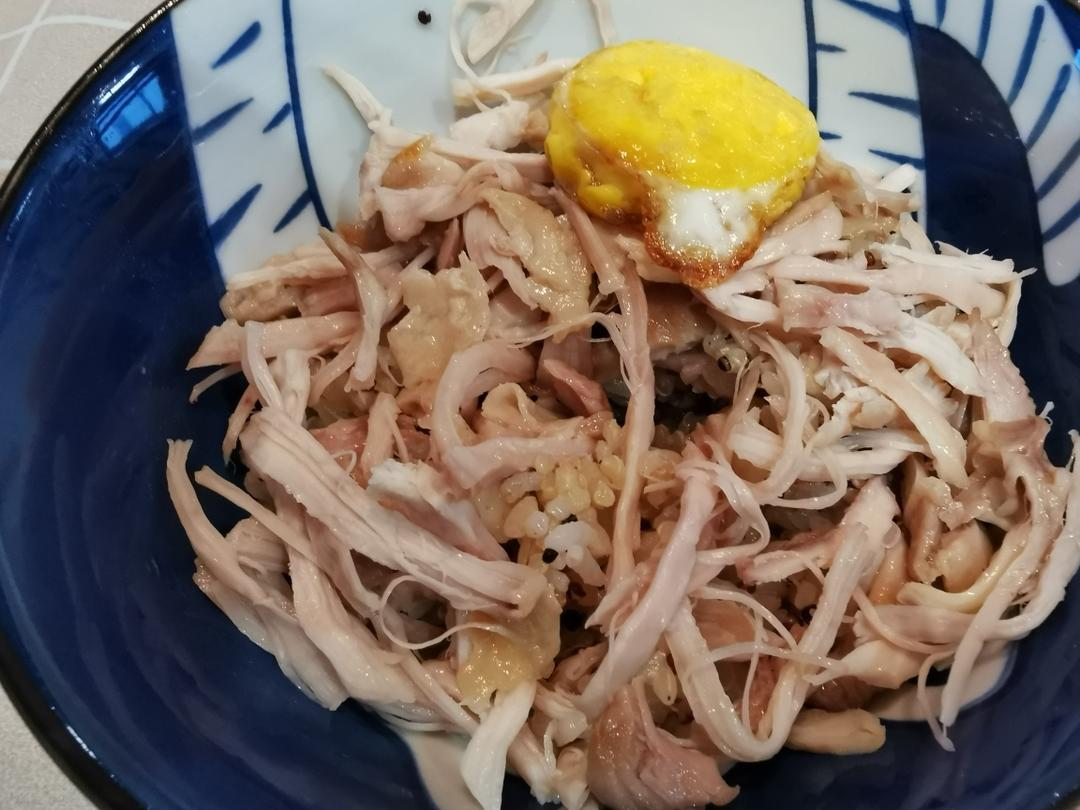 单人份电饭煲手撕盐焗鸡
