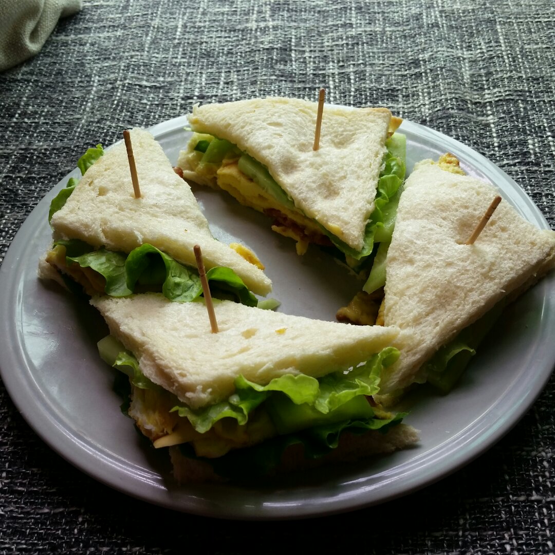 火腿芝士蛋三文治