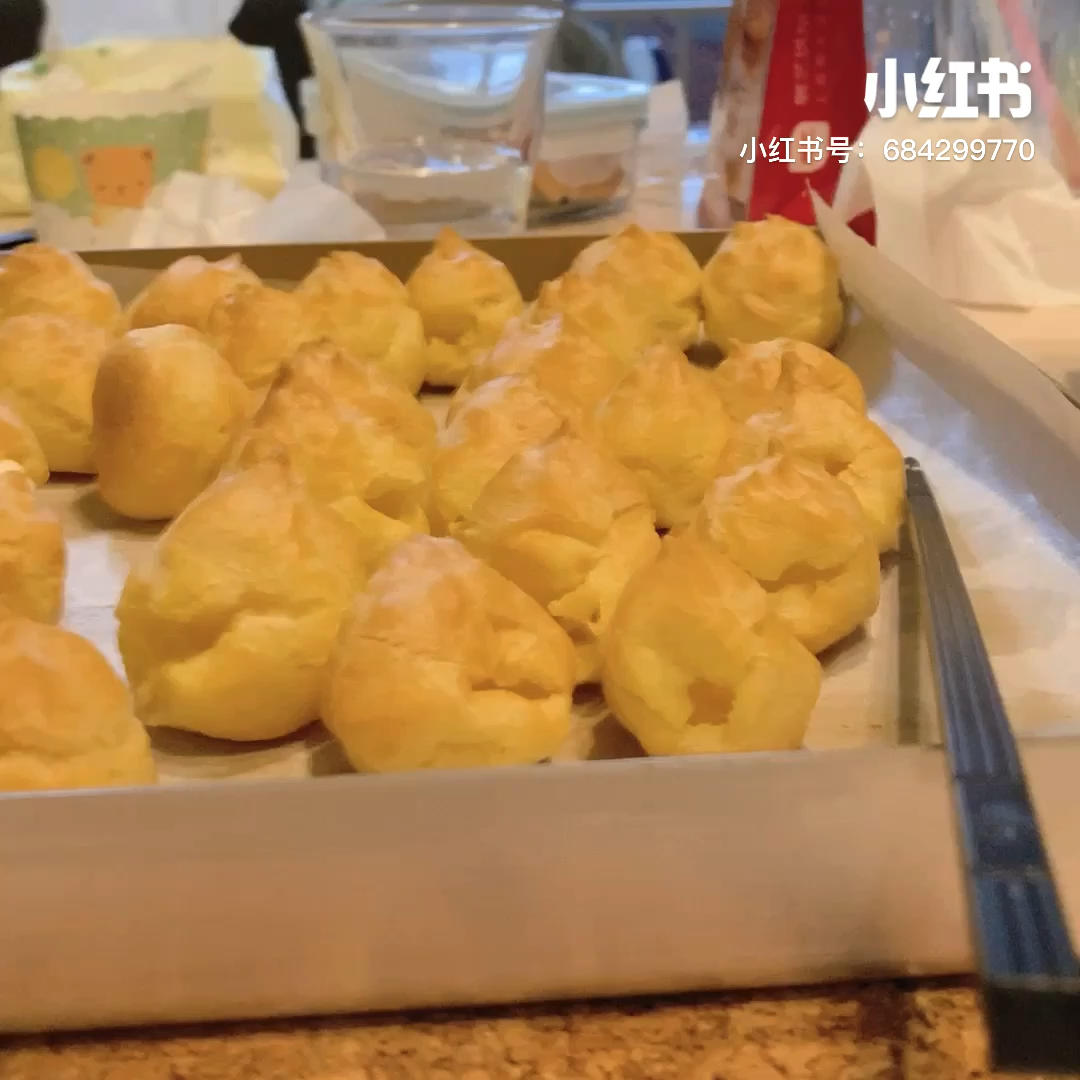 一口一个小巧可爱—迷你小泡芙