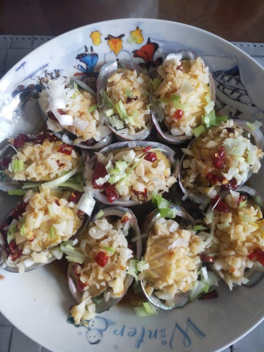 蒜蓉蒸鲍鱼