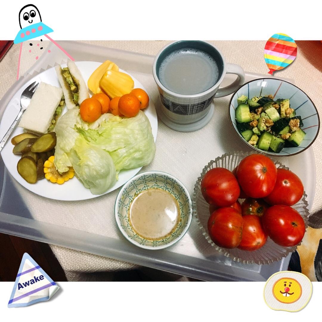 牛油果三明治