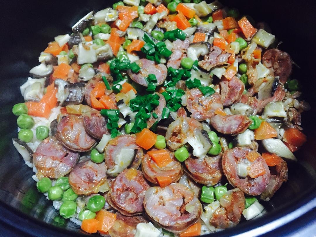 腊肠红薯焖饭（电饭锅快手版）