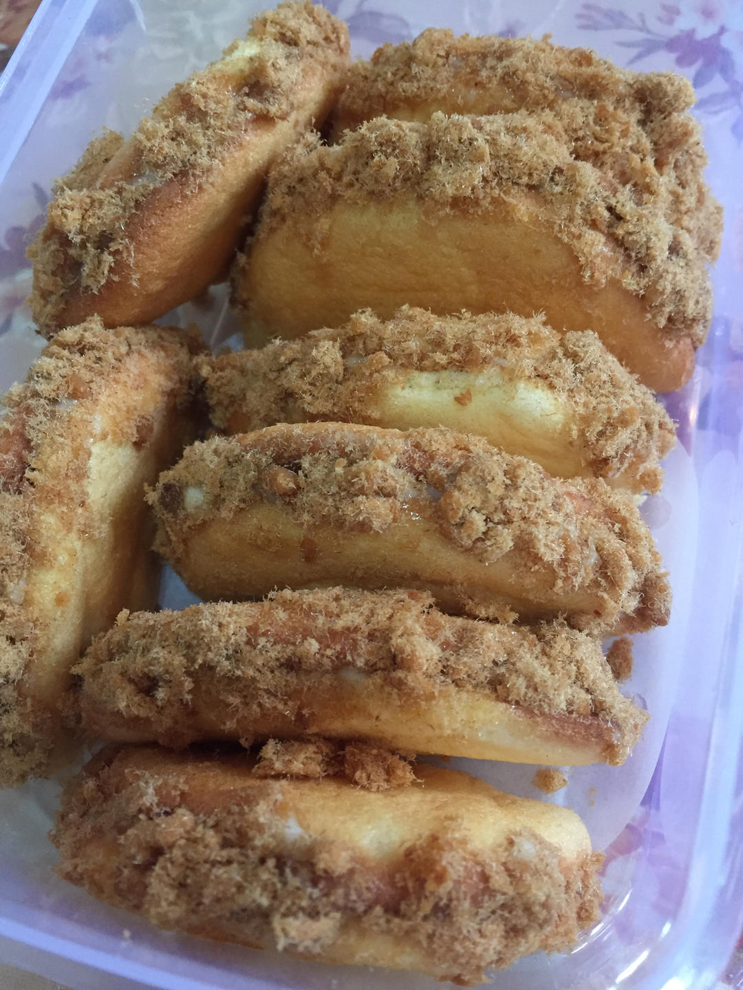 金丝肉松元宝蛋糕