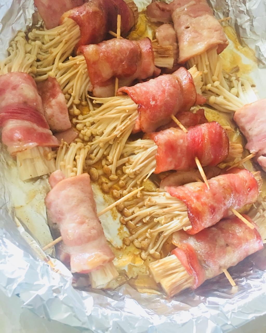 香烤培根金针菇卷